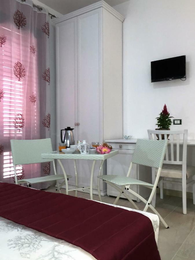Raggio Di Sale Bed & Breakfast ตราปานี ภายนอก รูปภาพ