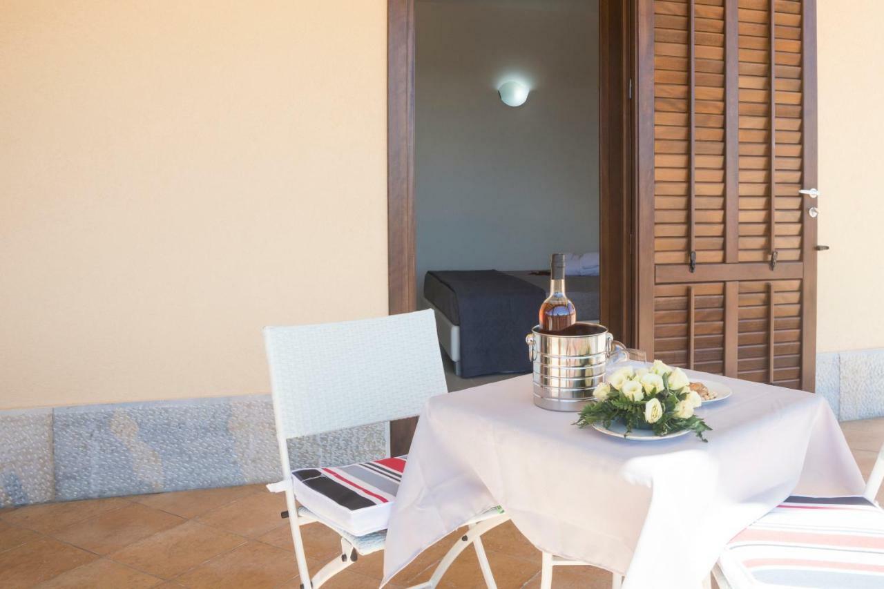 Raggio Di Sale Bed & Breakfast ตราปานี ภายนอก รูปภาพ